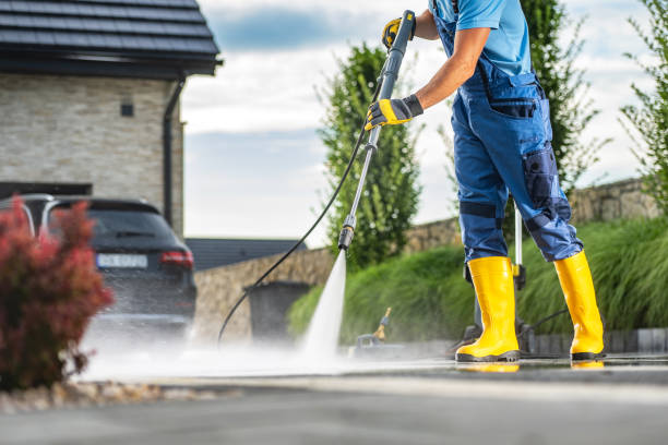 Best Pool Deck Cleaning  in Brisbane, CA